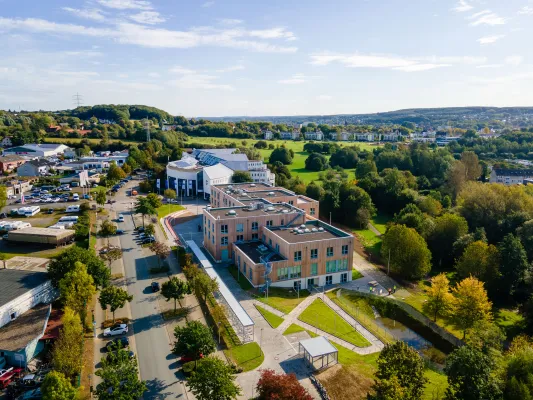 Universität Witten/Herdecke stellt ihren Hauptcampus zum Jahresende klimaneutral Bild: Universität Witten/Herdecke stellt ihren Hauptcampus zum Jahresende klimaneutral