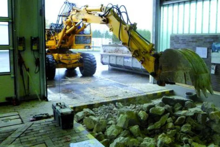 Bild: TÜV-STATION Diepholz trotz Umbau geöffnet