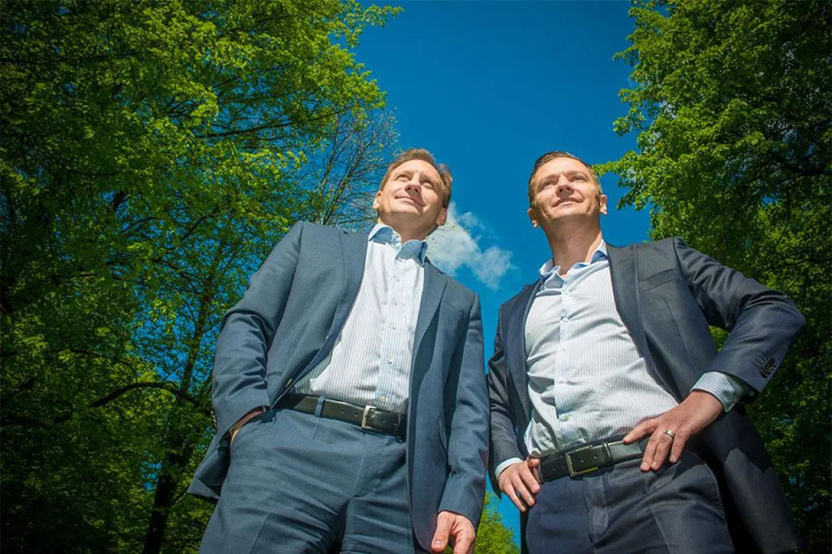 Matthias Bommer (l.) und Stefan Kempf (r.), Geschäftsführer der Elbe-Factoring GmbH