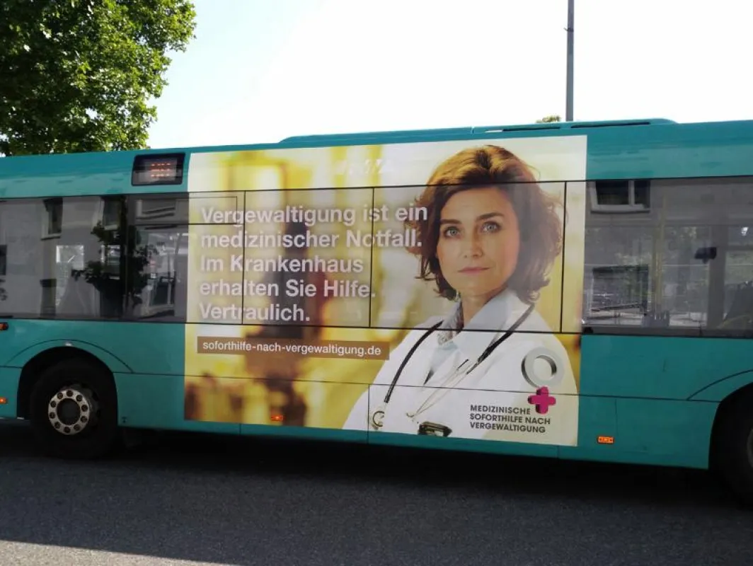 Buskampagne Frankfurt - Beratungsstelle Frauennotruf Frankfurt