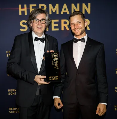 Bild: 4 Minuten Begeisterung - Stephan Kribben holt den Speaker Excellence Award 2022 nach Bergisch Gladbach