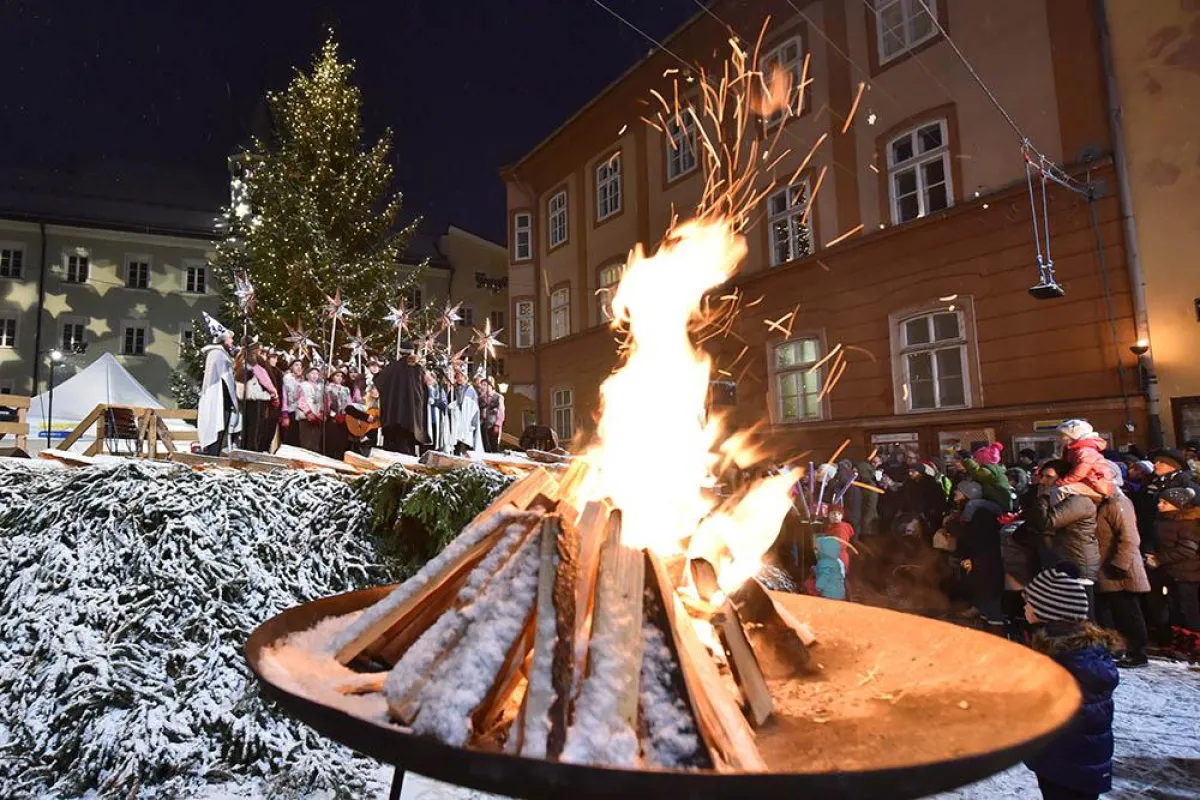 Advent wie damals erleben Besucher des Rattenberger Advents