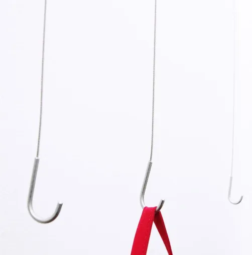 Bild: Aus der Luft gegriffen - Die minimalistische SEILGARDEROBE von Sandblatt lässt Kleidung schweben
