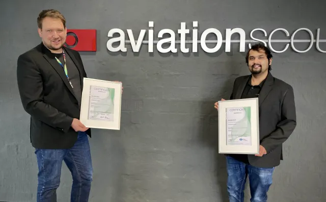 Bild: DEKRA Certification GmbH bestätigt Aviationscouts die Zertifizierung nach EN 9100:2018 und ISO 9001:2015