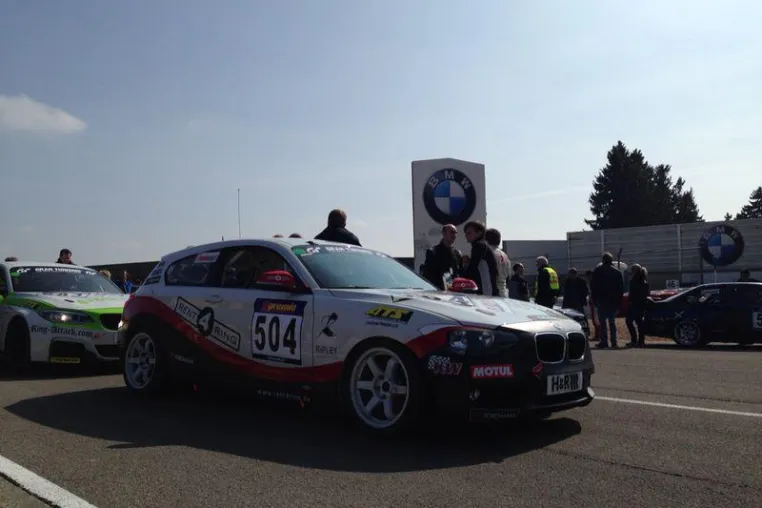 Bild: AUF RENT4RINGS BMW 125i IST AUCH IM DRITTEN VLN LAUF VERLASS
