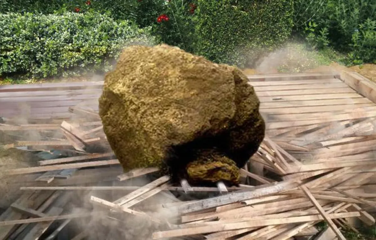 Deutschlands kaputteste Terrasse? (Fotomontage)