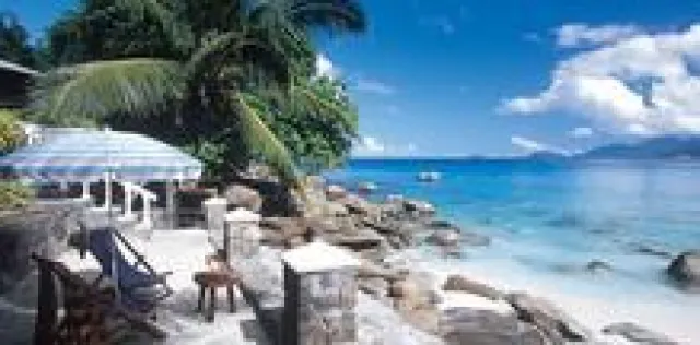 Bild: Seychellen à la creole - kleine Gästehäuser und Inselhopping