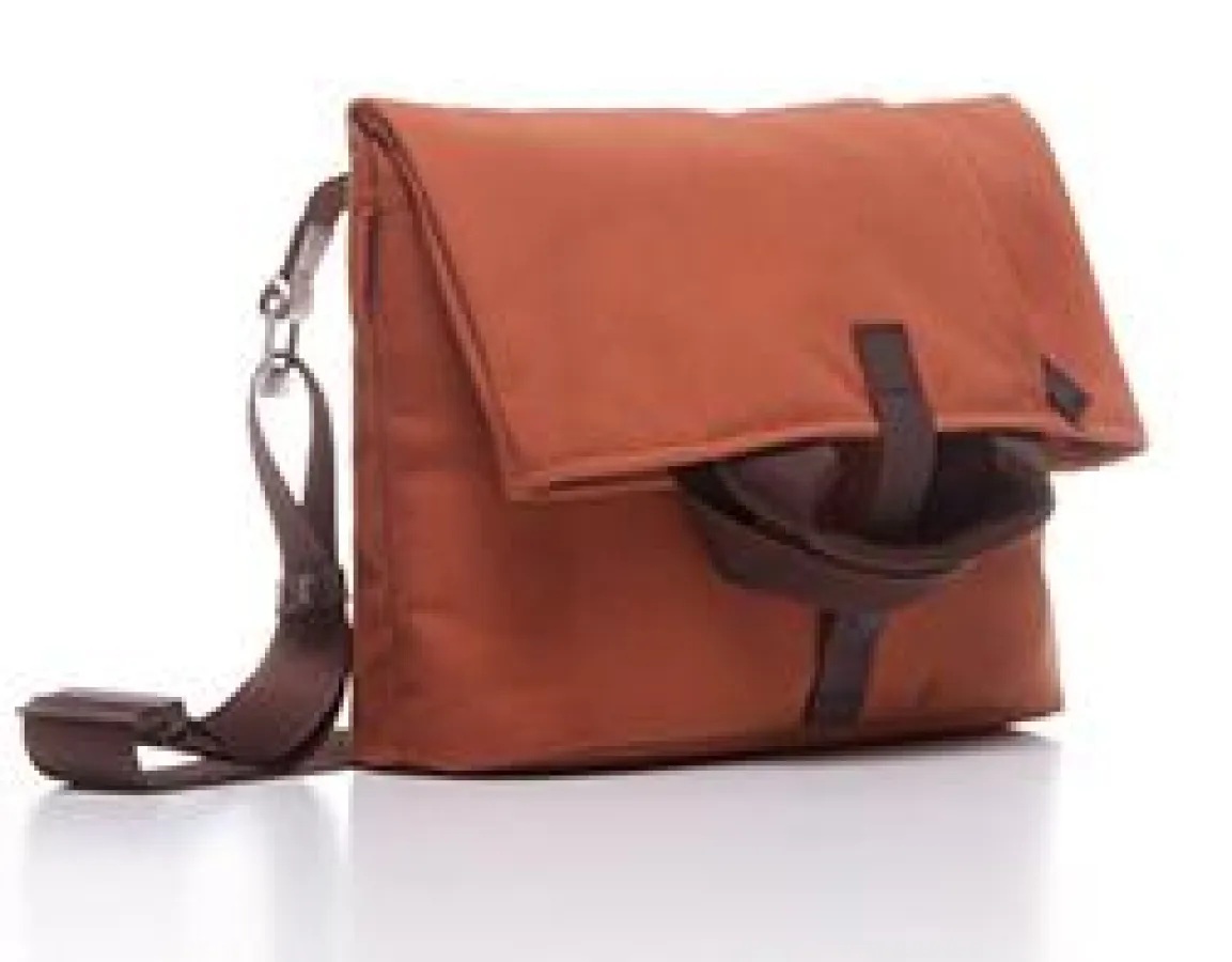 Der neue Postal Bag von Bluelounge