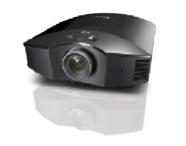 Bild: Exklusive Unterhaltung mit neuem BRAVIA Full HD Heimkino-Projektor von Sony