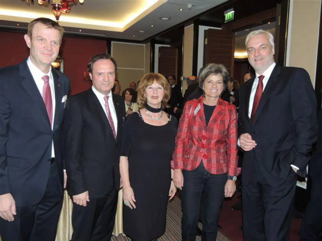 v.r.n.l. Marc E. Kurtenbach; Christian Kerner, Angela Spizig, Ute Berg, Garrelt Duin