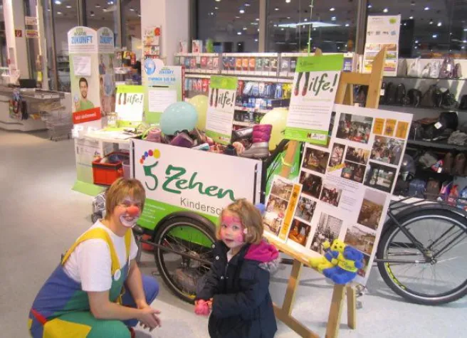 Bild: Tönisvorster halten die große Singwette zugunsten eines tollen Hilfprojektes