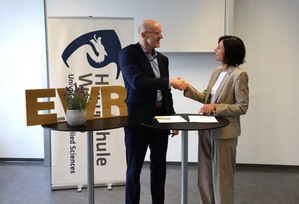 Bild: Von Forschung zu Praxis: Hochschule Worms und EWR AG bauen Partnerschaft aus