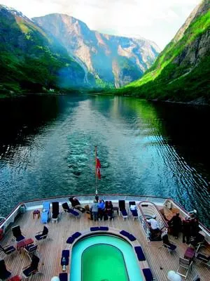 Bild: SeaDream – Nordlandflyer Sommer 2014 und Weinreisen