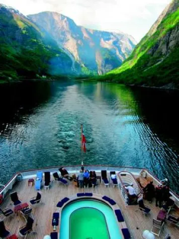 Bild: SeaDream – Nordlandflyer Sommer 2014 und Weinreisen