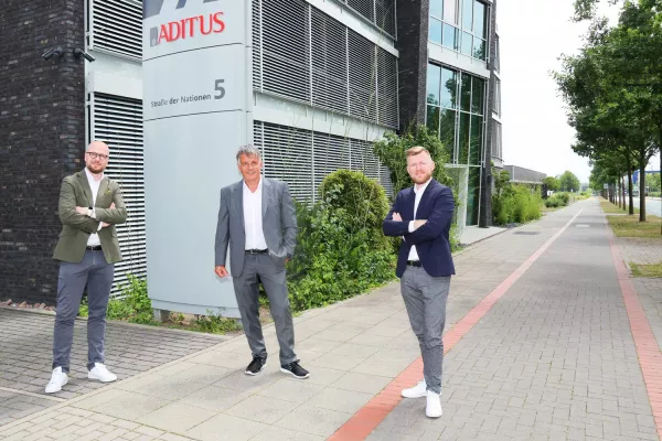 Bild: ADITUS GmbH: Matthias Schön übergibt Geschäftsführerposition an Sebastian Grein