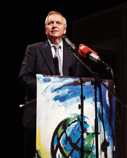 Bild: Töpfer: Klimawandel kein Randproblem