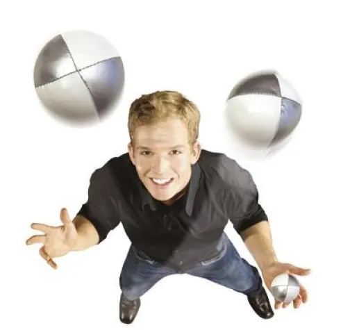 Jonglieren lernen in der Mittagspause Bild: Jonglieren lernen in der Mittagspause