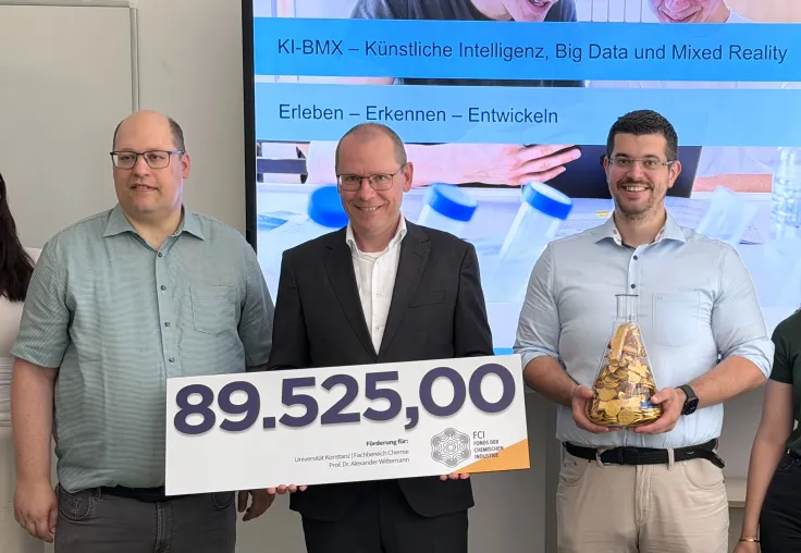 Bild: Chemie studieren mit KI, Big Data und Mixed Reality