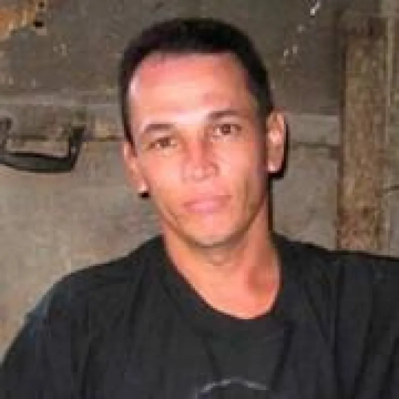 Juan Carlos Herrera Acosta (42 J.), unabhängiger kubanischer Journalist, wurde 2003 zu 20 Jahren Haft verurteilt. Bild: miscelaneasdecuba.net