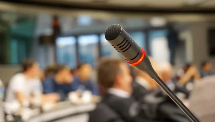 Hier kommen die Teilnehmer selbst zu Wort – 2. Forum Digitale Transformation am 20. September in Augsburg Bild: Hier kommen die Teilnehmer selbst zu Wort – 2. Forum Digitale Transformation am 20. September in Augsburg