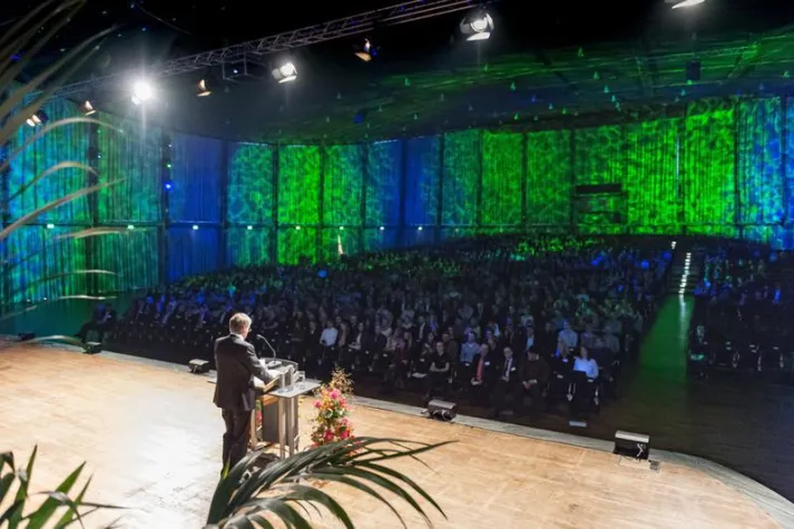 Bild: 5.000 Studienanfängerinnen und -anfänger am KIT