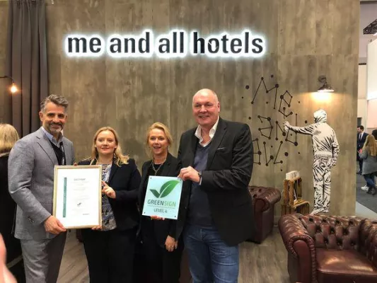 Nachhaltigkeits-Preis für das me and all hotel düsseldorf Bild: Nachhaltigkeits-Preis für das me and all hotel düsseldorf