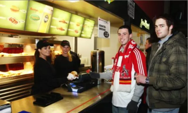 Bild: RheinEnergieStadion ist endlich wieder Kulisse für Erste Liga-Fußball