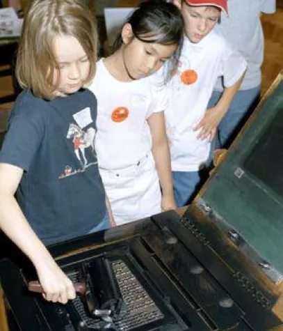 Jungen Menschen die Bibel als Kulturschatz vermitteln Bild: Jungen Menschen die Bibel als Kulturschatz vermitteln