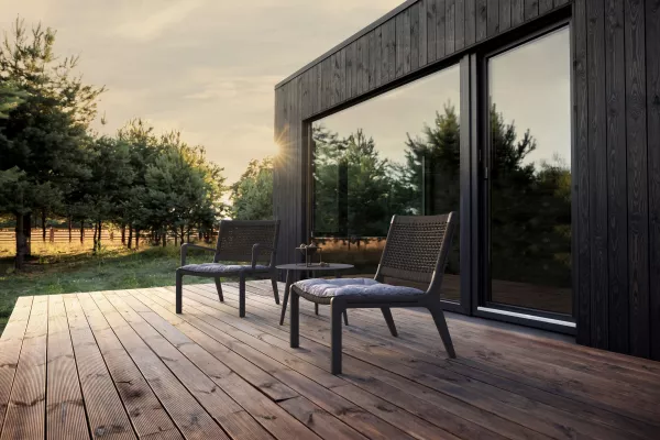 Bild: SOL Kollektion – Modernes Design, Minimalismus und Maximalkomfort für den Outdoor-Bereich