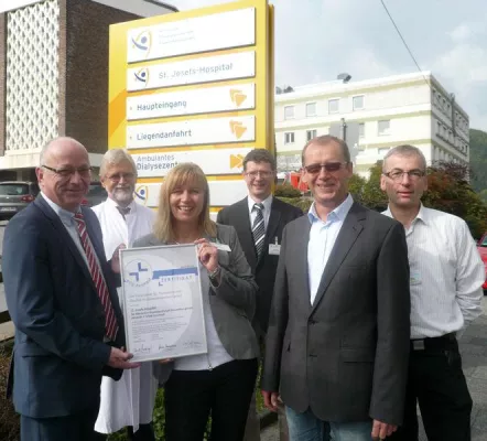 Bild: St. Martinus-Hospital, Olpe und St. Josefs-Hospital, Lennestadt erfolgreich zertifizier