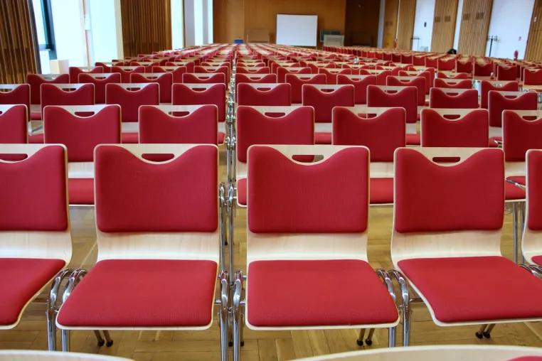 Bild: Demokratieschutz durch Verbote? 