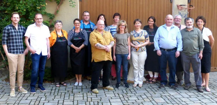 Kräuter Mix ehrt Mitarbeiter für lange Betriebstreue Bild: Kräuter Mix ehrt Mitarbeiter für lange Betriebstreue