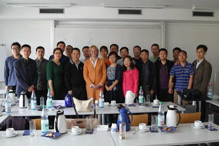 Bild: Chinesische Regierungsbeamte zu Besuch in Bremen