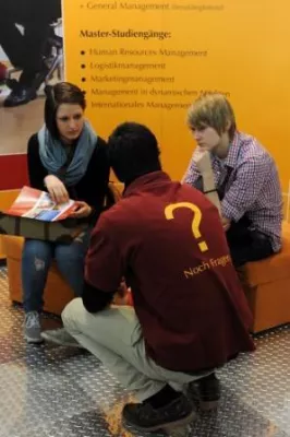 Bild: Von A wie Aviation Management bis Z wie Zahnmedizin: Die Bildungsmesse Horizon in Friedrichshafen informiert