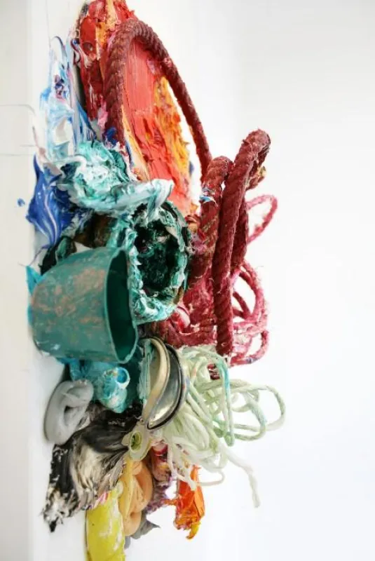 Jochen Schambeck, Lucky Choice (18), 2008, Öl, Ateliermaterial auf Holz, 54 x 53 x 18 cm