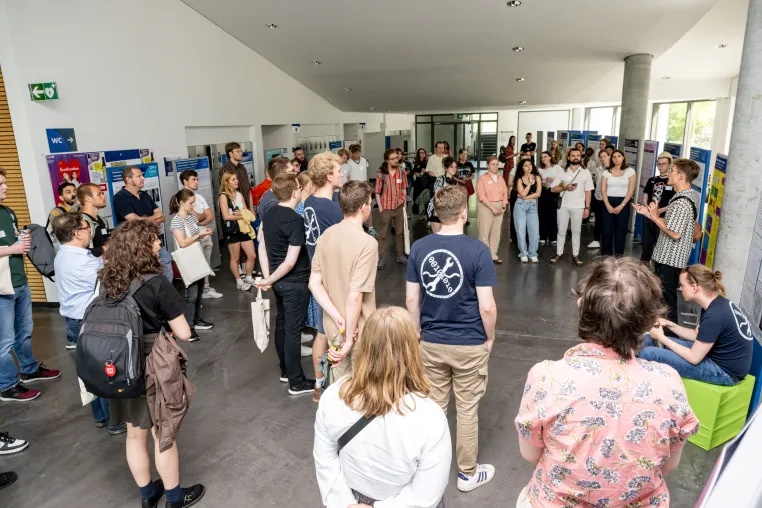 Bild: Studentische Forschung im Fokus 