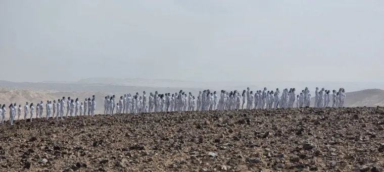 Bild: Neue Aktinstallation von Spencer Tunick am Toten Meer