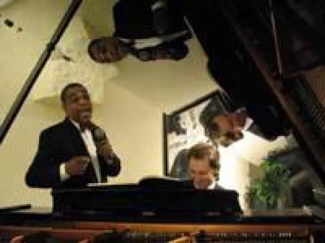 Bild: Swingjazzkonzert im Hinterhofsalon am 24.07.2011 um 17 Uhr