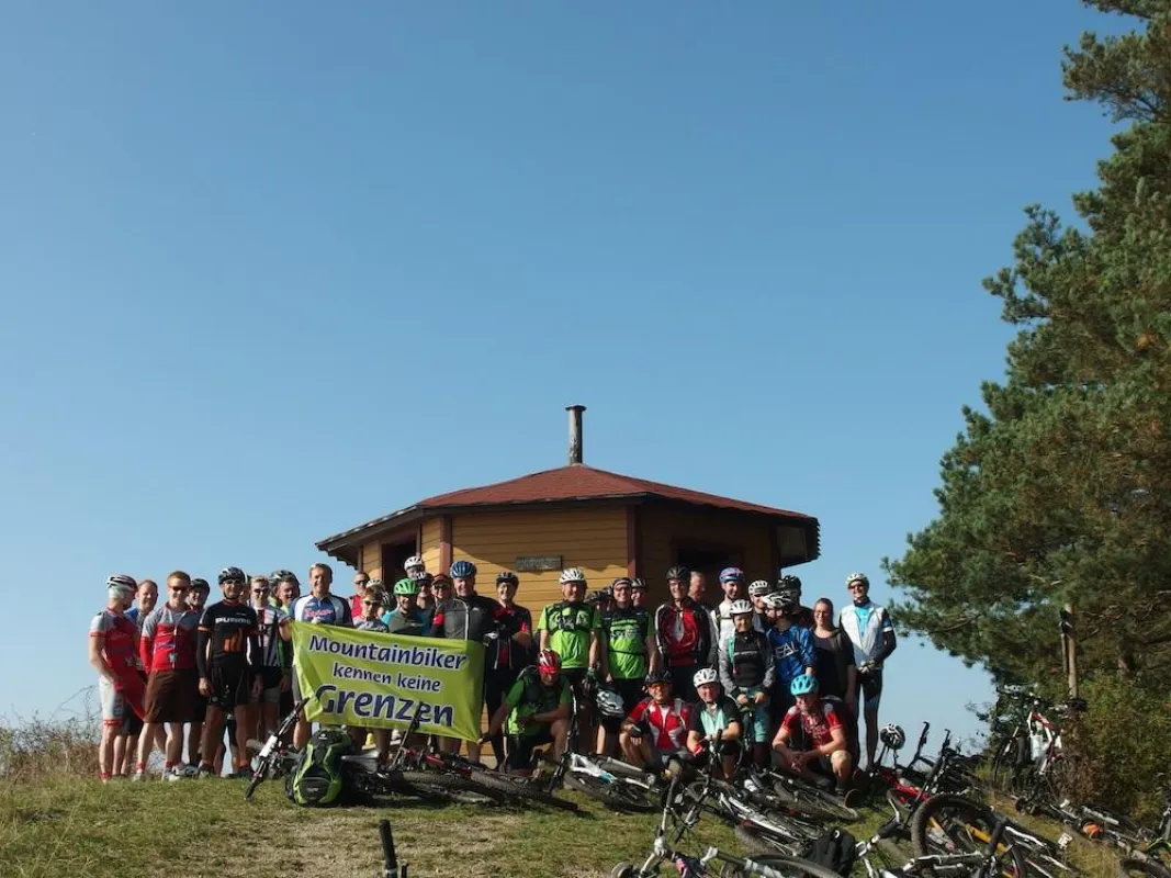 Mountainbiker auf der Adolfsburg