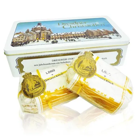 Bild: Handgefertigter Mini-Christstollen mit Firmenbanderole