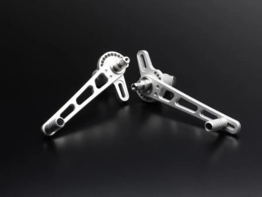 Uni-Fußrastenanlage von ABM: Ideal für Custombikes