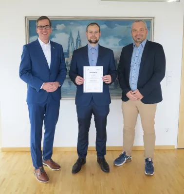 Bild: BayWISS-Preis 2025 für Alexander Bartsch 