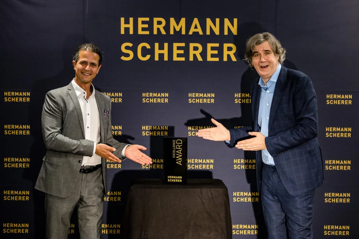Verleih Award, links Markus Klimesch, rechts Hermann Scherer
