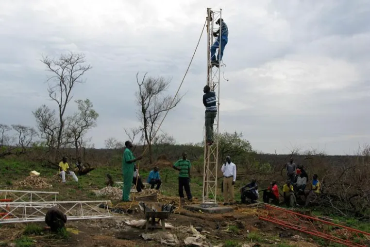 Bild: ERSTE GEMEINDEBASIERTE JUGENDRADIOSTATION IM SÜD SUDAN SENDET AUF FM 92.5