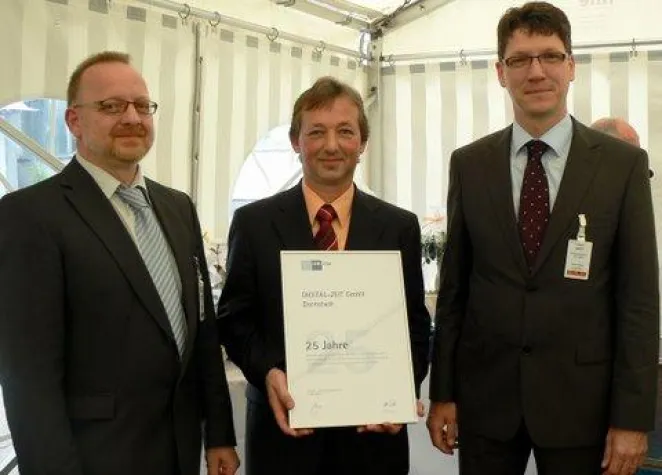 Digital-Zeit GmbH feiert 25-jähriges Firmenjubiläum Bild: Digital-Zeit GmbH feiert 25-jähriges Firmenjubiläum