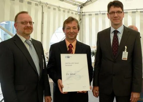 Digital-Zeit GmbH feiert 25-jähriges Firmenjubiläum Bild: Digital-Zeit GmbH feiert 25-jähriges Firmenjubiläum