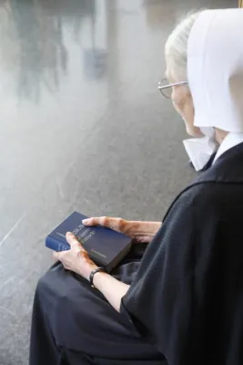 Bild: 100 Jahre Leben für Gott