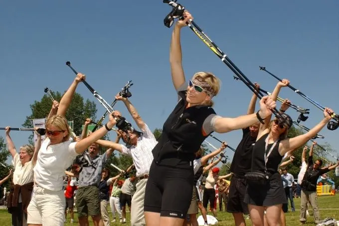 Bild: Deutschland bewegt sich - Sechster Deutscher Nordic Walking Tag am 18. Mai
