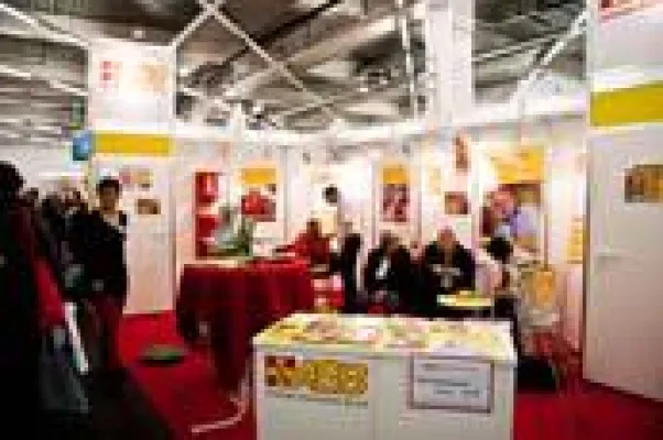 Bild: Großes Interesse für den ASB München auf der Messe „Die 66“
