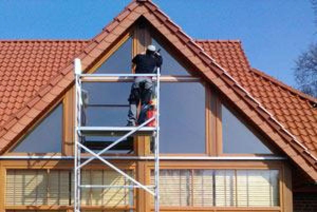 Montage im Privatbereich sowie im Gewerbebereich.